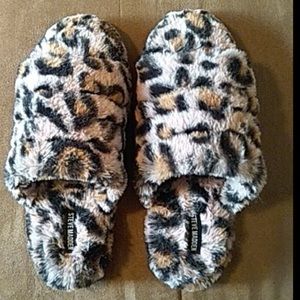 Steve Madden Leopard Fur Slides Sz L
